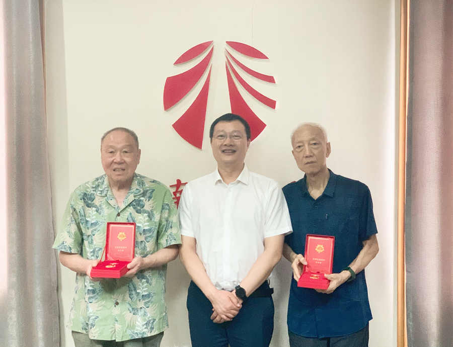 公司召開“慶祝建黨百年，共憶光輝歷史”離退休老干部座談會(huì)