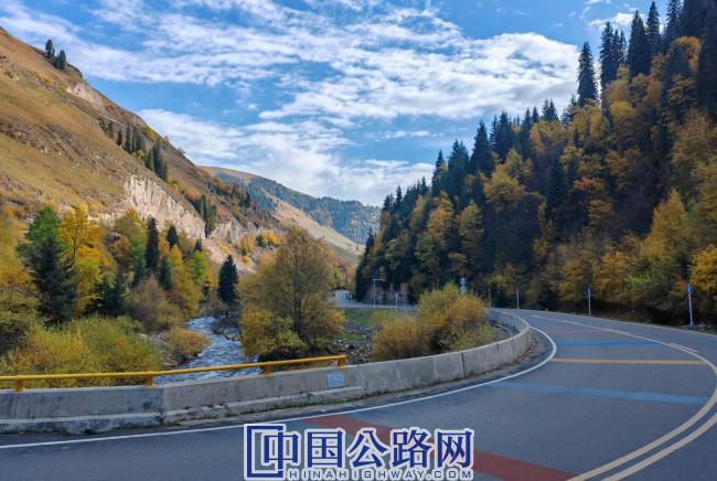 伊犁公路事業(yè)發(fā)展中心所全力奮戰(zhàn)助力獨(dú)庫公路如期“復(fù)蘇”