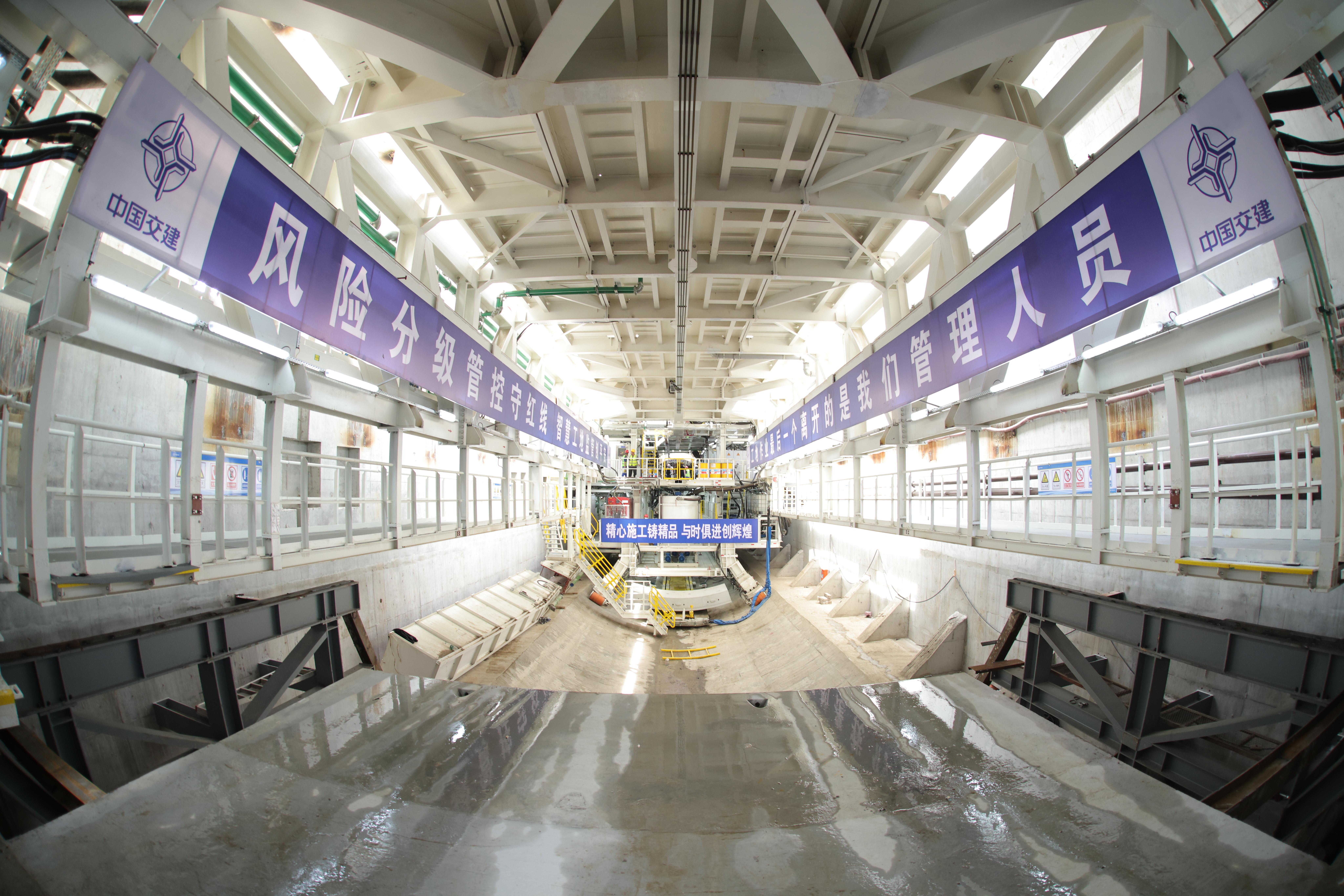 濟南穿黃隧道工程“征程號”盾構(gòu)機成功始發(fā)